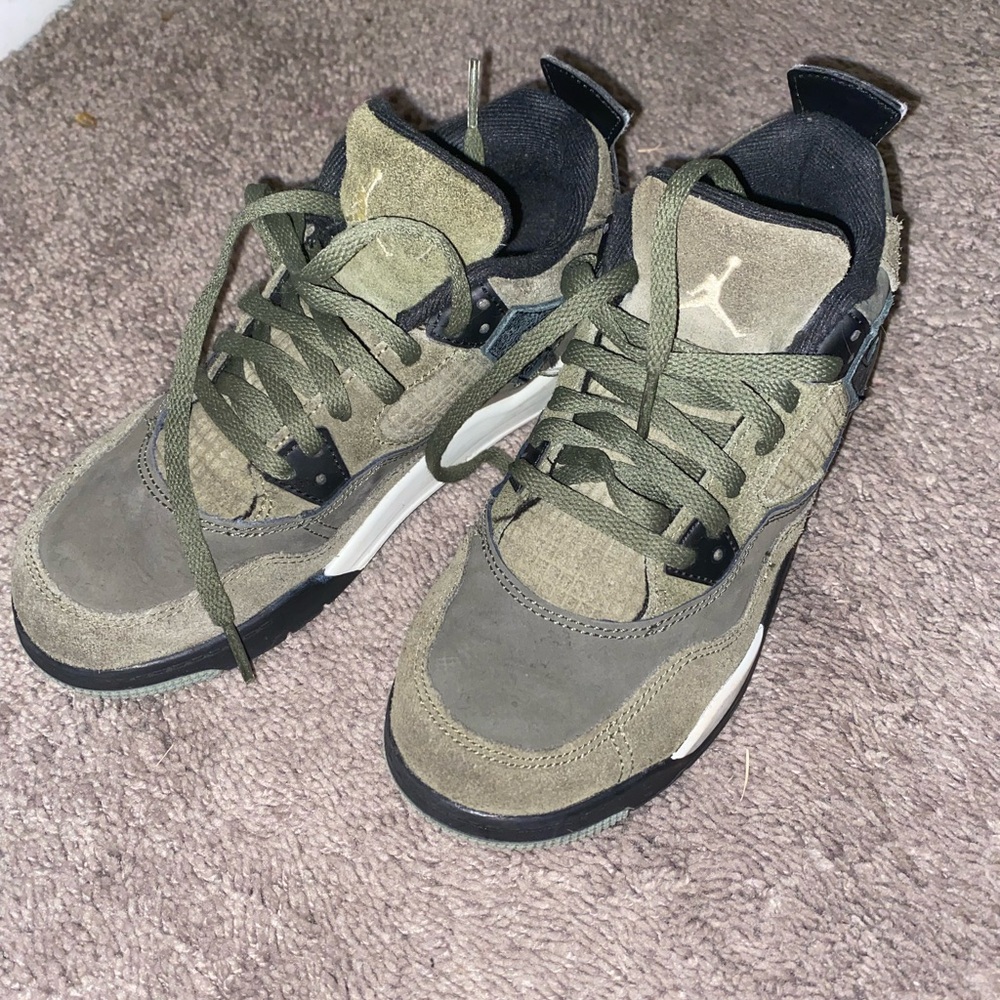 Air Jordan 4 Retros